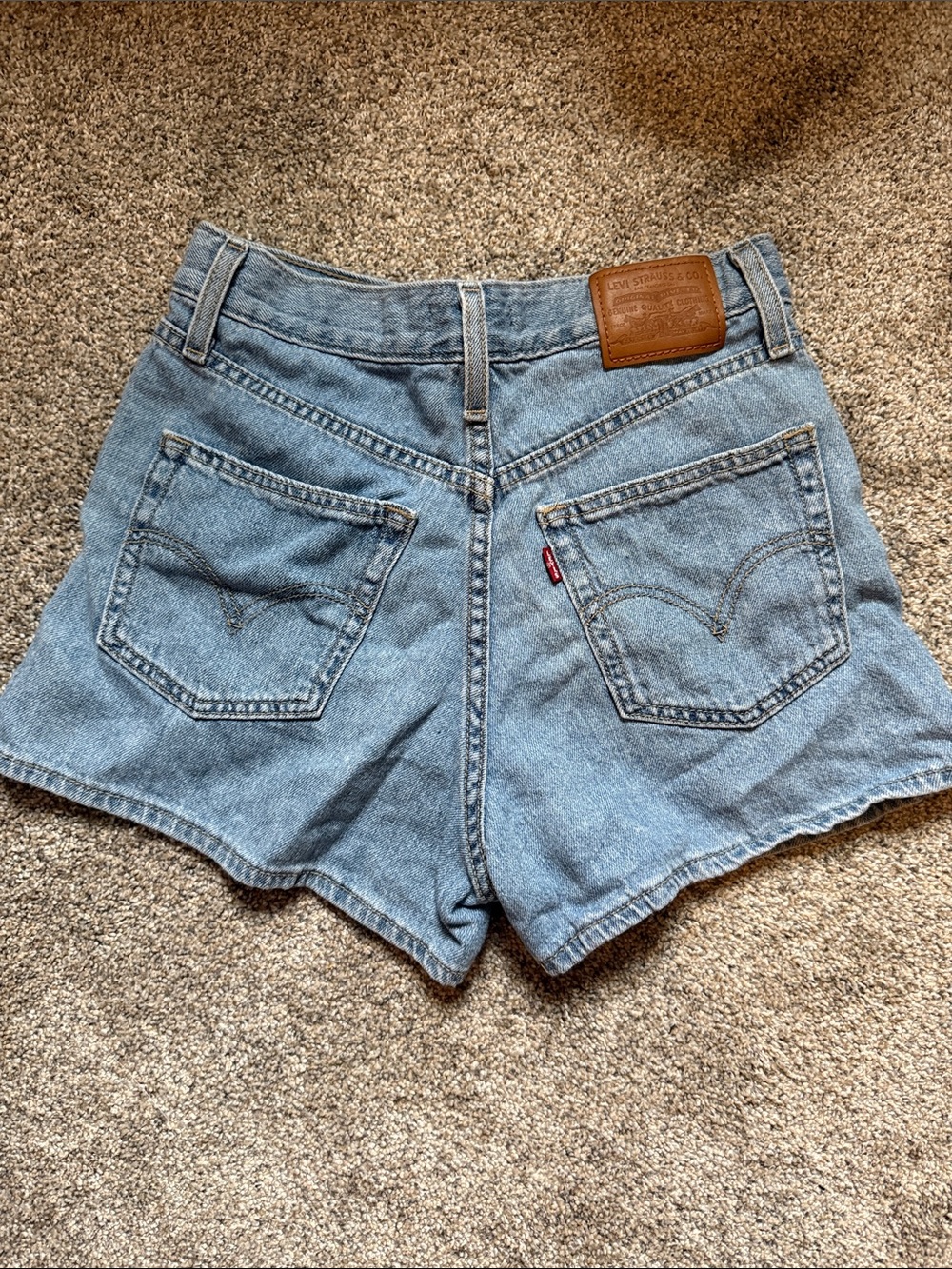 Levi's Light Wash Denim High-Rise Women's Shorts high loose 26